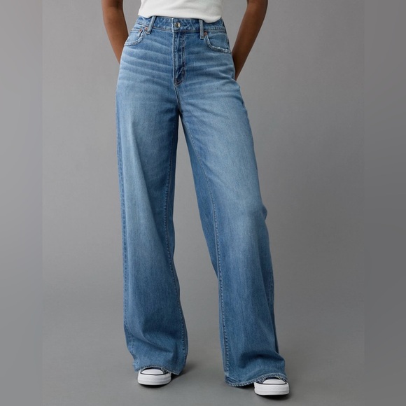 American Eagle Outfitters Blue Flare Jeans - Picture 1 of 9